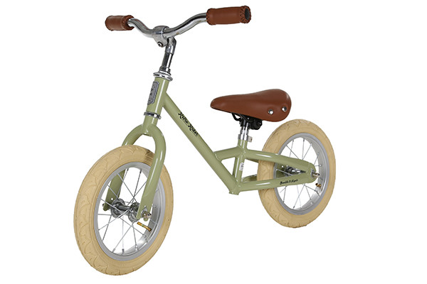 Verstelbaar zadel en stuur.