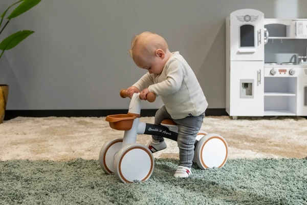 Noud is 1 jaar oud en 70 cm lang