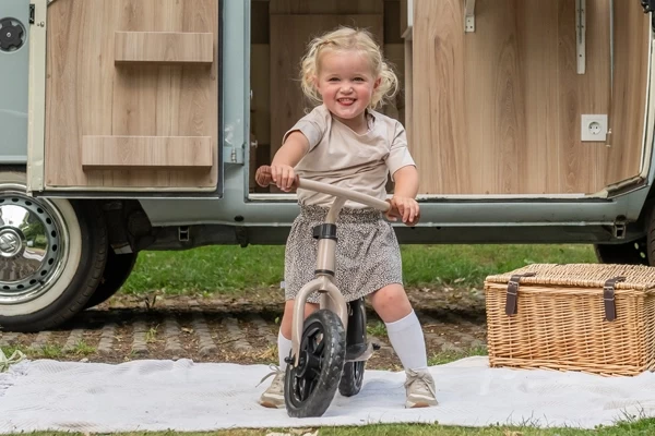 Jill is 2 jaar en 10 maanden oud en 97 cm lang