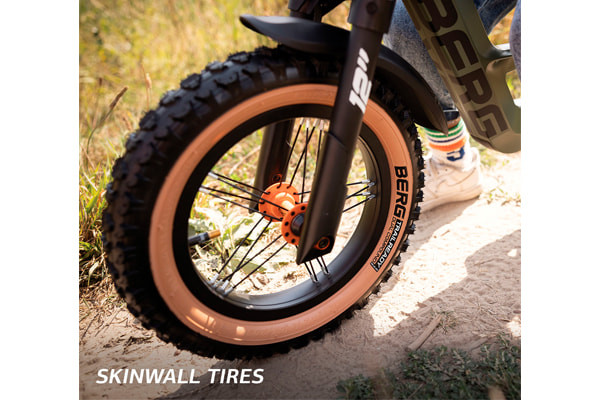 12" wielen met skinwall banden