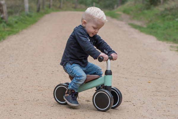 Gijs is 16 maanden en 80 cm lang