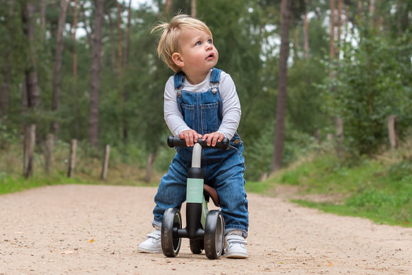 Sef is 14 maanden en 80 cm lang