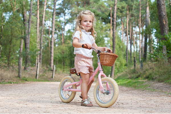 Guusje is 3 jaar en 95 cm lang.