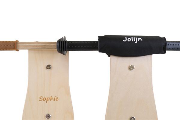 Optioneel: naam graveren en/of kinbeschermer