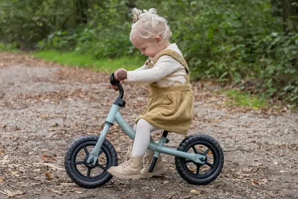 Lies is 2 jaar en 98 cm lang