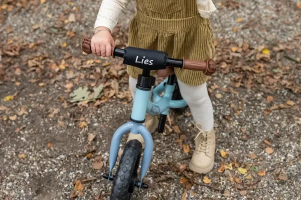 Lies met de optionele zwarte kinbeschermer