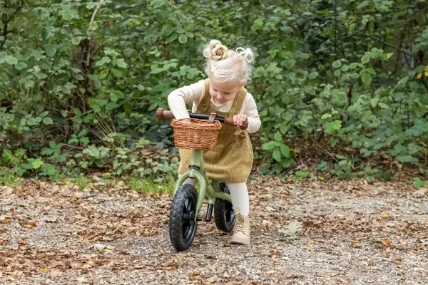 Lies is 2 jaar en 98 cm lang