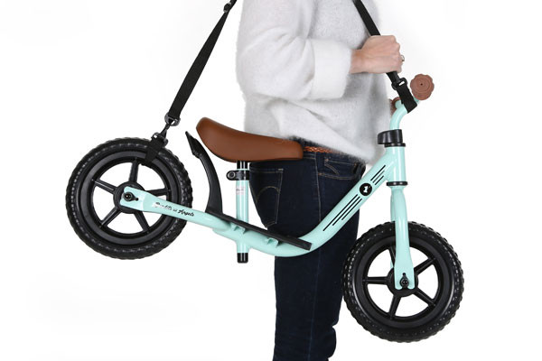 Zwarte draaggordel voor je loopfiets.