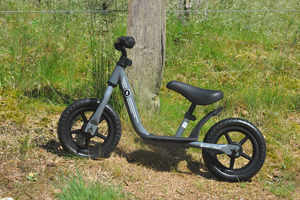 Ga op avontuur met deze prachtige loopfiets.