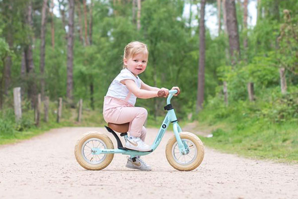 Lynn is 2,5 jaar en heeft een lengte van 90 cm.