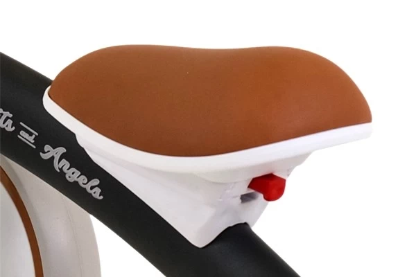 Verstelbaar met een druk op de rode knop