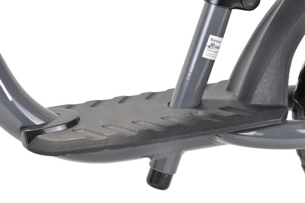 Voetenplank met veiligheidsspatbord.