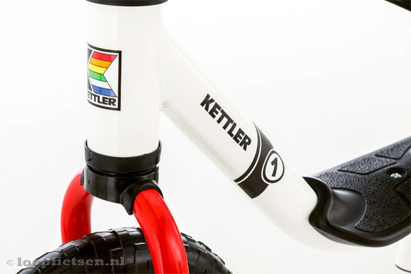 Krasbestendig stalen frame.