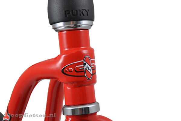 Metalen frame met stootvaste poedercoating.