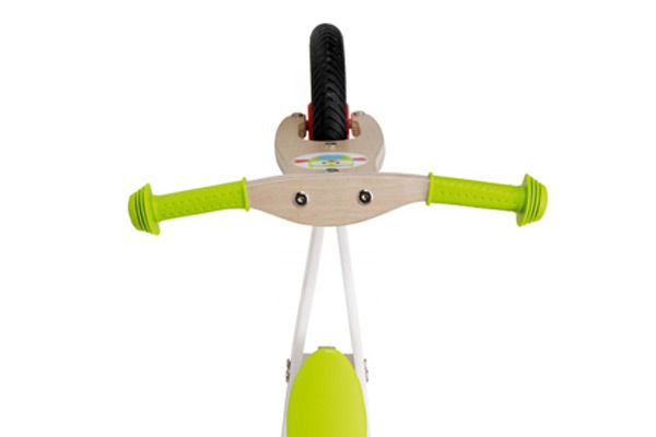 Voorzien van stuurbegrenzer.