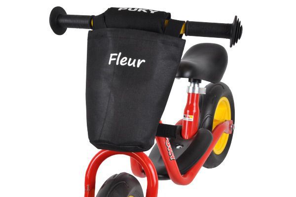 Zwarte stuurtas met eigen naam.