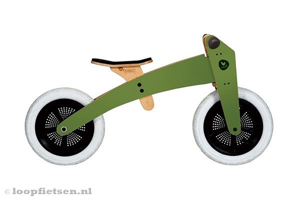 Wishbonebike met hoog frame.