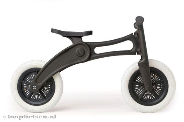 Wishbonebike met hoog frame.