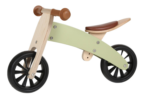 Als tweewieler met hoog frame.