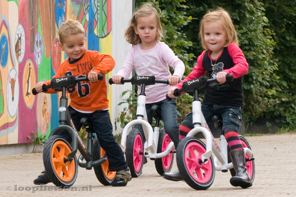 Heerlijk spelen je loopfiets van BERG Toys.