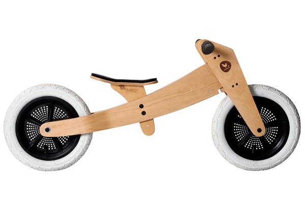 Loopfiets met 2 wielen en laag frame (vanaf 2 jaar).