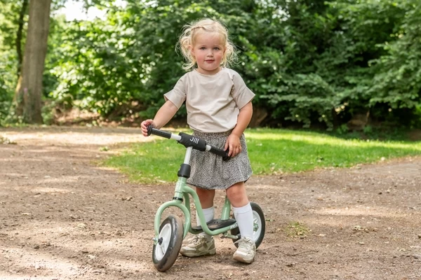 Jill met de optionele kinbeschermer